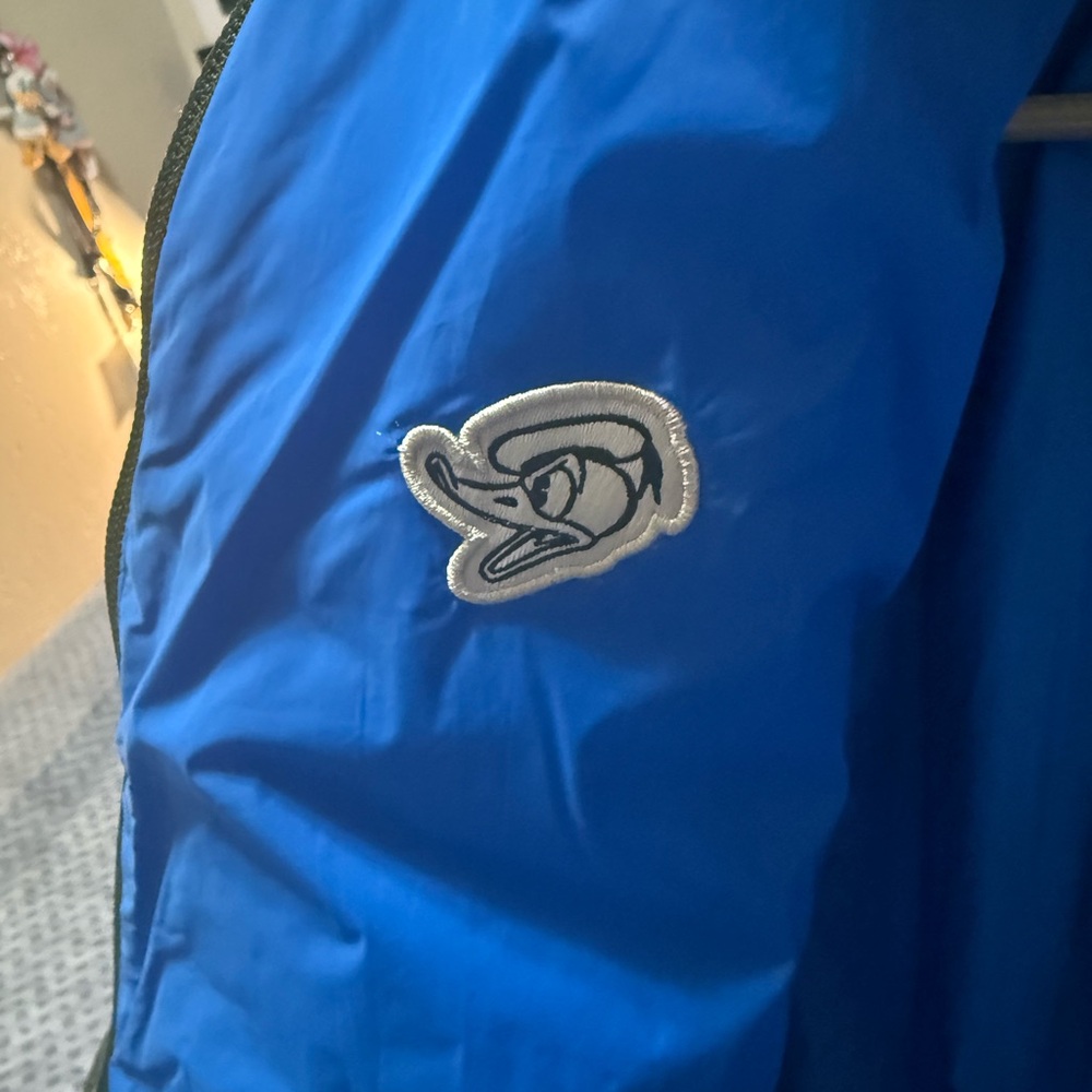 Donald Duck Jacket - Picture 2 of 3